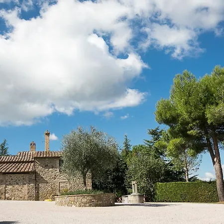 Tenuta San Filippo Alloggio per agriturismo Montalcino